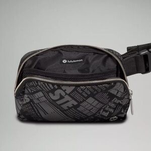 NEW Lululemon Unisex 1L Manifesto Everywhere Belt Bag Sling Bag Grey Fanny Pack